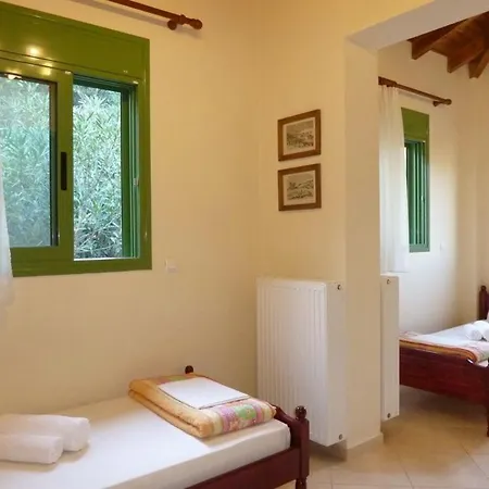 וילה Kato Sleeps 6 *
