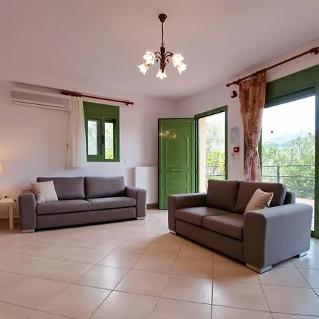 Kato Sleeps 6 קאטליוס