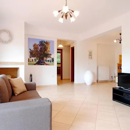 Kato Sleeps 6 * קאטליוס